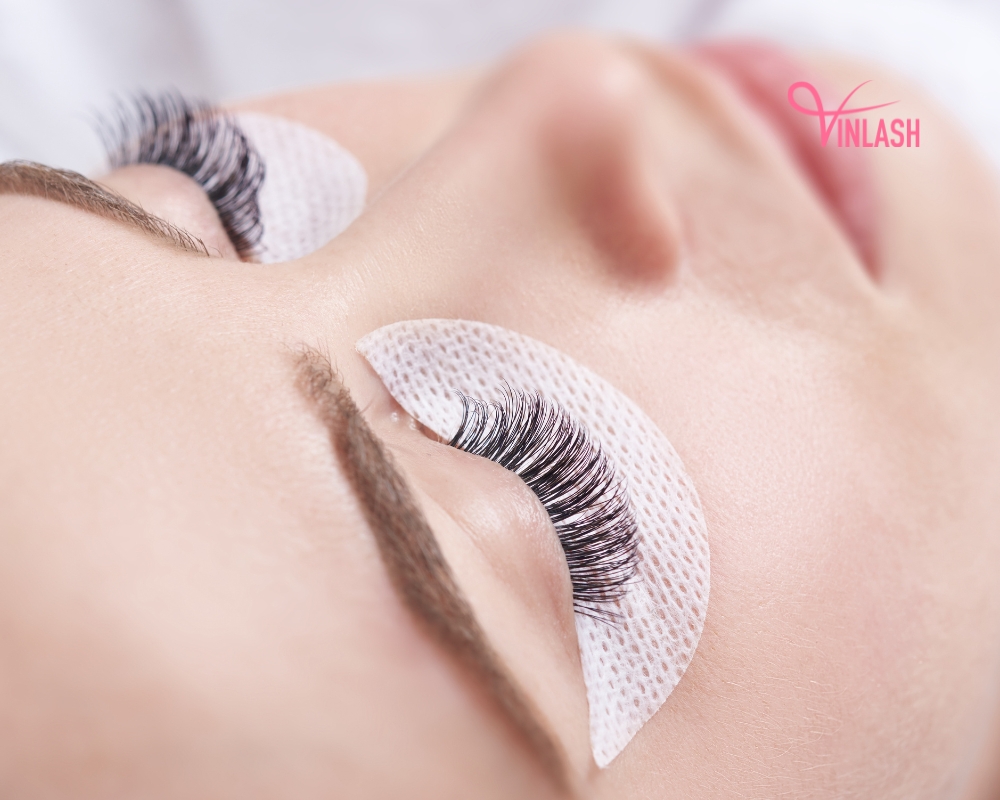 discover-the-eyelashes-manufacture-process-by-vin-lash-quality-3